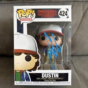 FUNKO POP STRANGER THINGS DUSTIN #424 AUTOGRAPH CELEBRITY MARKETING W/ Hard Case